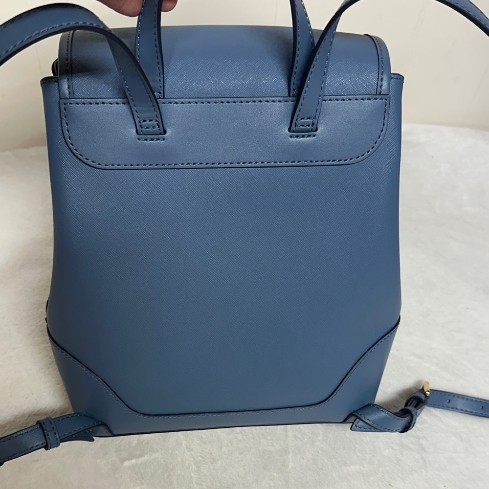 Michael Michael Kors
NEW HARRISON MEDIUM SAFFIANO LEATHER BACKPACK MSRP 358 - Picture 2 of 16